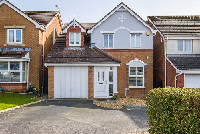 3 Bedroom Detached House For Sale In Suran Y Gog, Pencoedtre, Barry, CF63