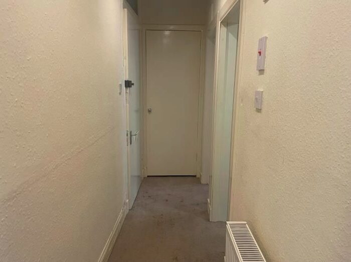 2 Bedroom Flat To Rent In Peddie Street, Dundee, DD1