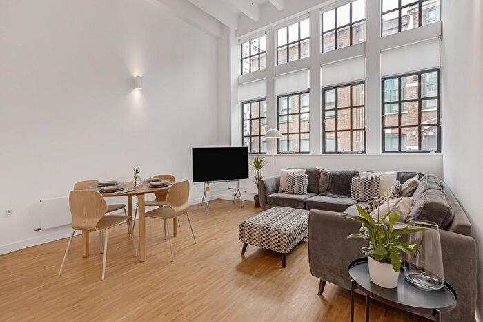 2 Bedroom Flat For Sale In Leather Lane, Farringdon, London, EC1N
