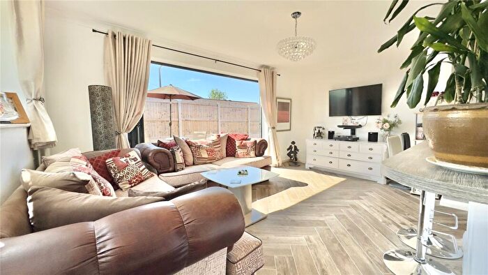 2 Bedroom Bungalow For Sale In Cedarwood Close, Greasby, Merseyside, CH49