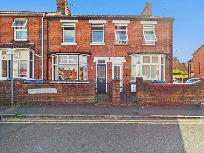 2 Bedroom Terraced House For Sale In Highbridge Road, Aylesbury, Buckinghamshire, HP21