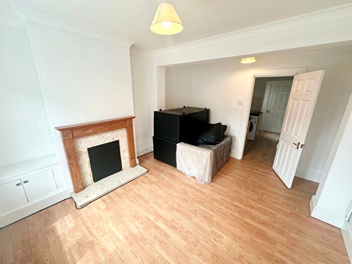 2 Bedroom Terraced House To Rent In Havelock Street, Kettering, NN16