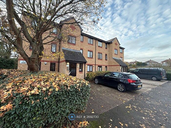 1 Bedroom Flat To Rent In Latimer Drive, Hornchurch, RM12