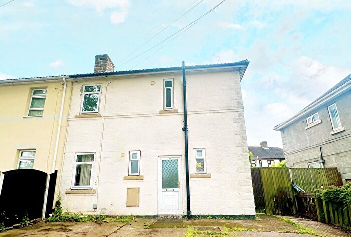 3 Bedroom House To Rent In St. Peters Road, Doncaster, DN4