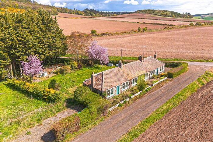 4 Bedroom Semi-Detached House For Sale In & Ballindean Farm Cottages, Cupar, Fife, KY15