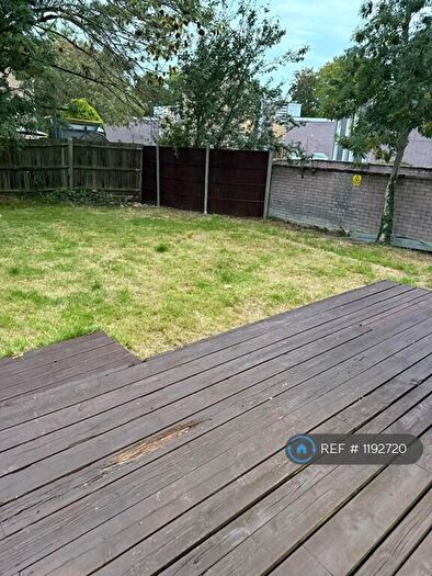 5 Bedroom Semi-Detached House To Rent In Bell Close, Pinner, HA5