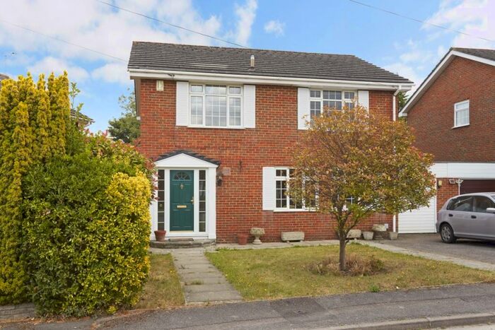 4 Bedroom Detached House To Rent In Fir Tree Close, Epsom, KT17