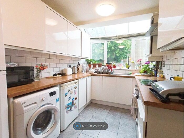 5 Bedroom End Terrace House To Rent In Haselrigge Road, London, SW4