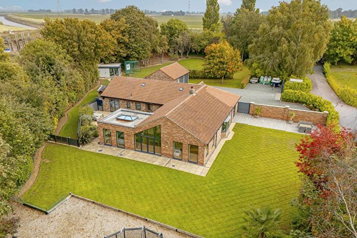 4 Bedroom Detached Bungalow For Sale In The Reservoir, Surfleet, PE11