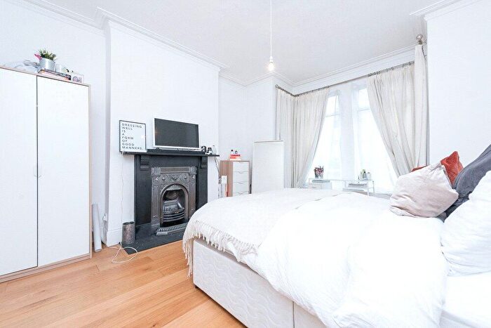4 Bedroom Terraced House For Sale In St Johns Avenue, Harlesden, NW10