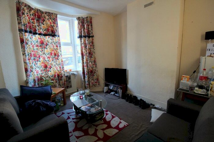5 Bedroom Terraced House To Rent In Islingword Place, Hanover, Brighton, BN2