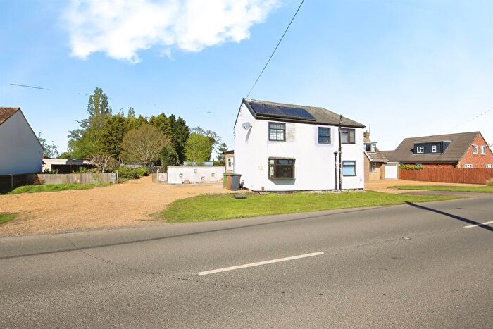 3 Bedroom Detached House For Sale In Guntons Road, Newborough, Peterborough, PE6