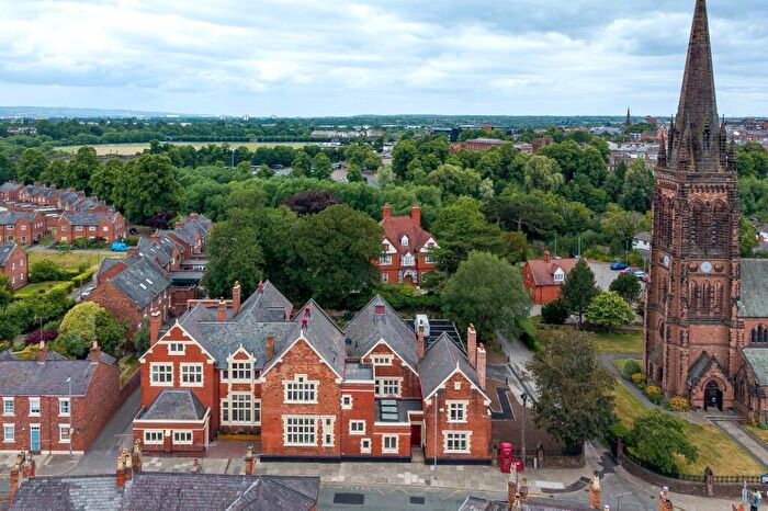3 Bedroom Duplex To Rent In Overleigh Road, Chester, Cheshire, CH4