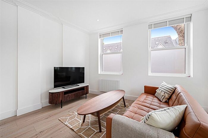 2 Bedroom Flat To Rent In Acton Lane, London, W4