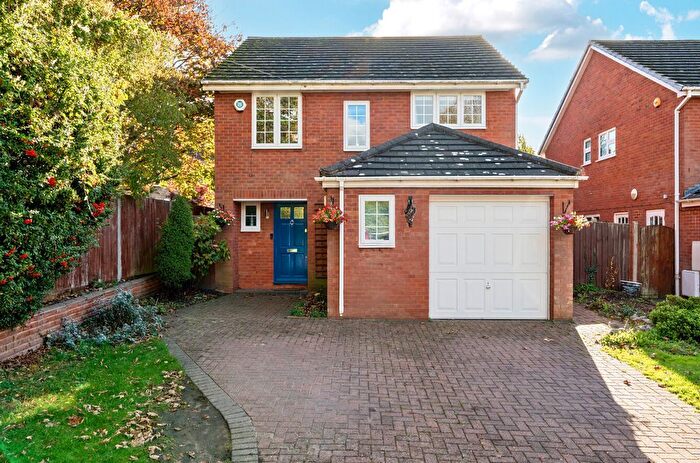 4 Bedroom Detached House For Sale In Lansdowne Road, Bromley, BR1