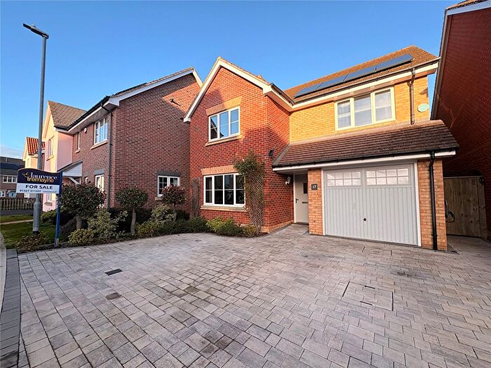 4 Bedroom Detached House For Sale In Battle Avenue, Daventry, Northamptonshire, NN11