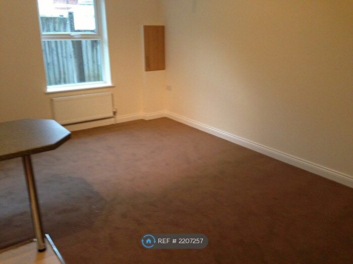 1 Bedroom Flat To Rent In Regency Tower, Bournemouth, BH3