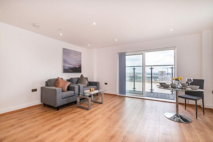 1 Bedroom Flat To Rent In Mast Quay, London, SE18
