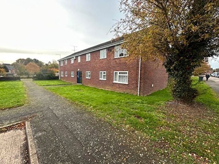 2 Bedroom Property For Sale In Riverside Drive, Weedon, Northampton, NN7
