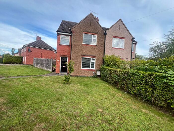 4 Bedroom Semi-Detached House To Rent In Coventry, CV4