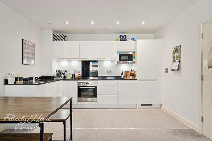 1 Bedroom Apartment For Sale In Bowen Drive, Charlton, SE7