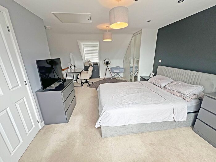 3 Bedroom Semi-Detached House For Sale In Isla Drive, Lubbesthorpe, Leicester, Leicestershire, LE19
