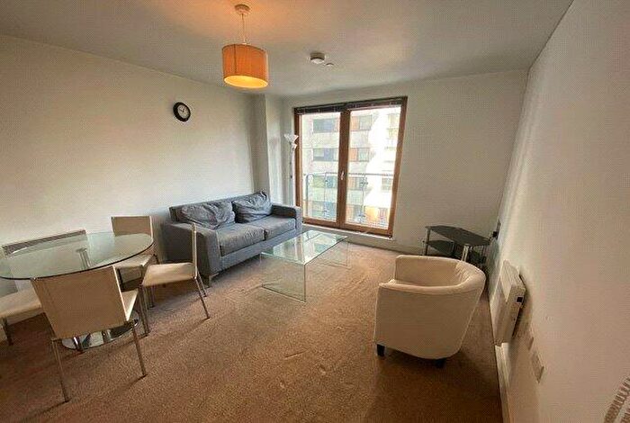 2 Bedroom Apartment For Sale In Cypress Place, New Century Park, Manchester, M4