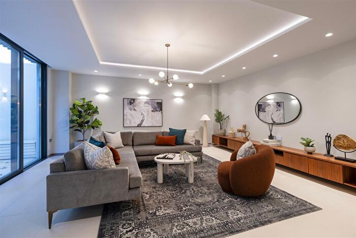 3 Bedroom Property To Rent In Abbey Road, St John's Wood, NW8