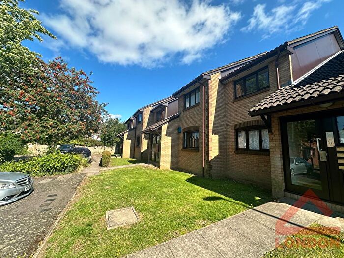 1 Bedroom Flat To Rent In Brocklesby Road, London, SE25