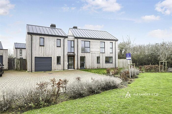 5 Bedroom Detached House To Rent In Chervil Grove, Bicester, Oxfordshire, OX27