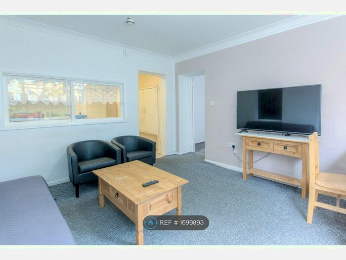 1 Bedroom Flat To Rent In Kings Road, Great Yarmouth, NR30