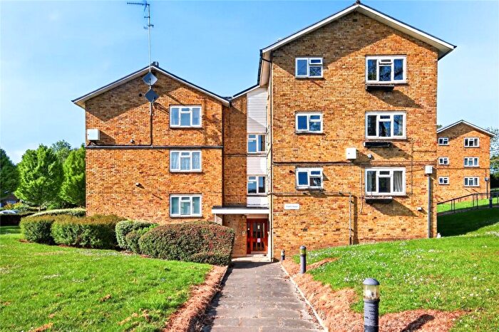 1 Bedroom Apartment For Sale In Windlesham Road, Bracknell, Berkshire, RG42