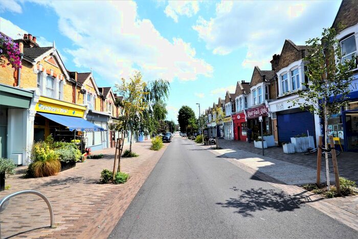 2 Bedroom Flat To Rent In St. Georges Road, Leyton, London, E10