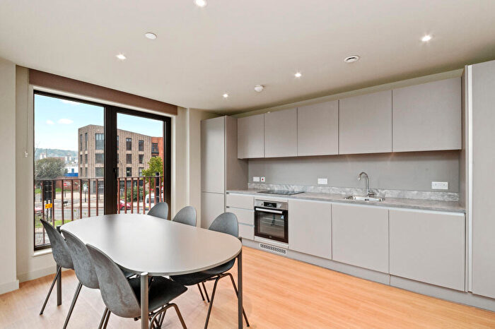3 Bedroom Apartment To Rent In Soho Yard, Sheffield, S3