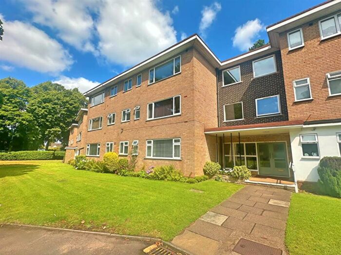 1 Bedroom Flat For Sale In Marlborough Court, Vesey Close, Sutton Coldfield, B74