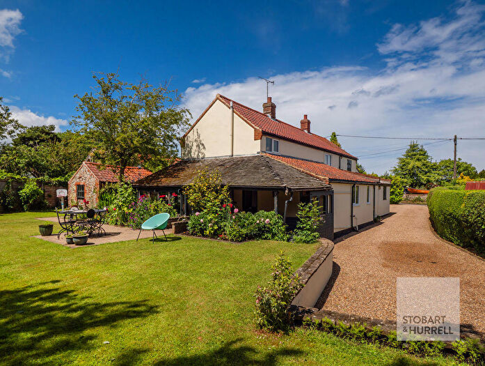 4 Bedroom Detached House For Sale In Knoll Cottage, The Street, Knapton, Norfolk, NR28