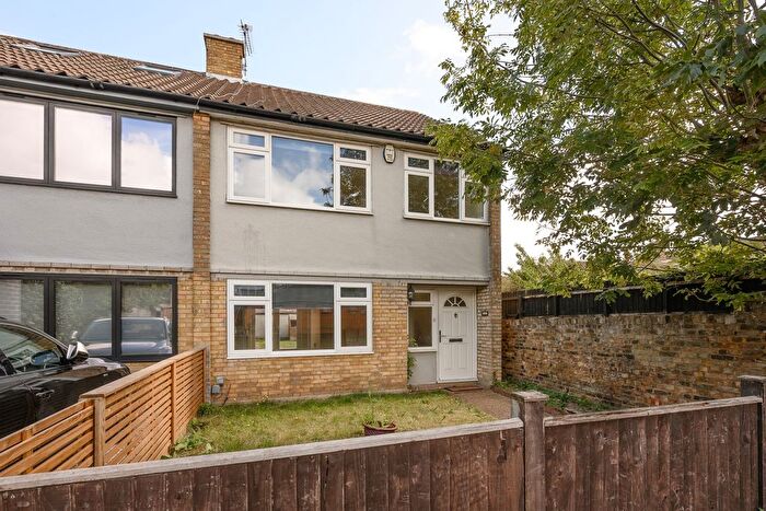 3 Bedroom Semi-Detached House For Sale In Southey Road, Wimbledon, London, SW19