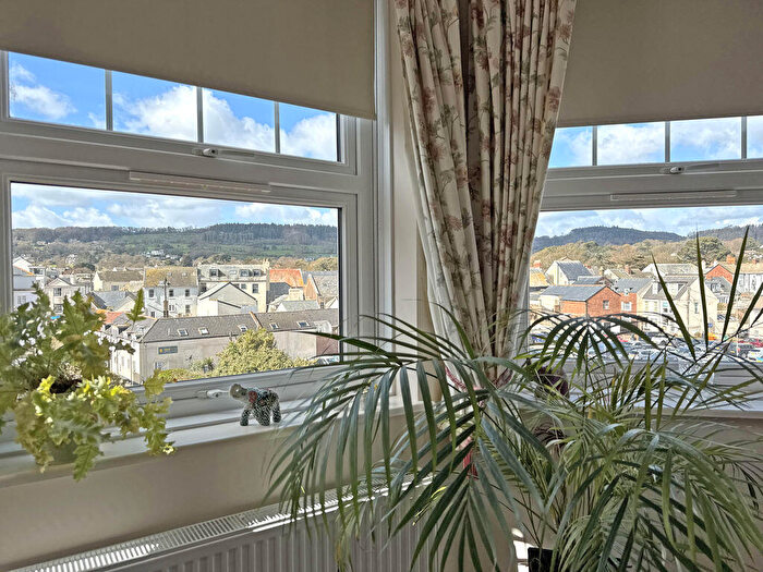 2 Bedroom Flat For Sale In The Esplanade, Sidmouth, EX10