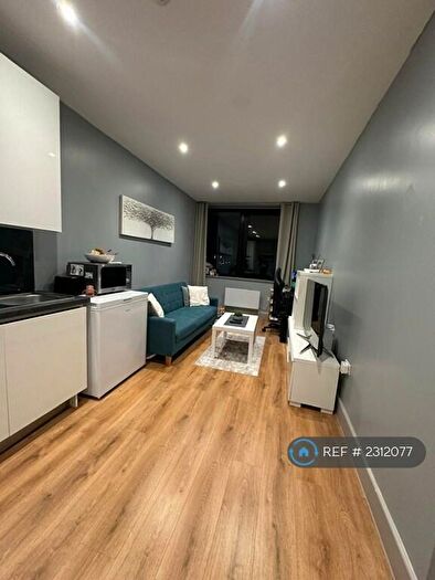 1 Bedroom Flat To Rent In Cube House, Stoke Mandeville, Aylesbury, HP22