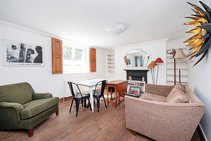 2 Bedroom Flat To Rent In Hackney Road, Bethnal Green, London, E2
