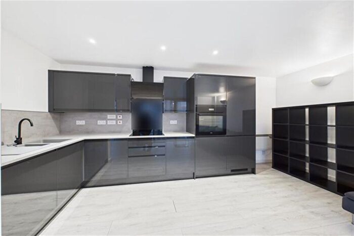 2 Bedroom Flat To Rent In The Hicking Building, Queens Road, NG2