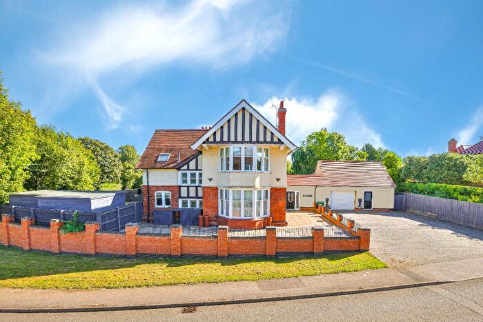 5 Bedroom Detached House For Sale In Rushton Road, Rothwell, NN14