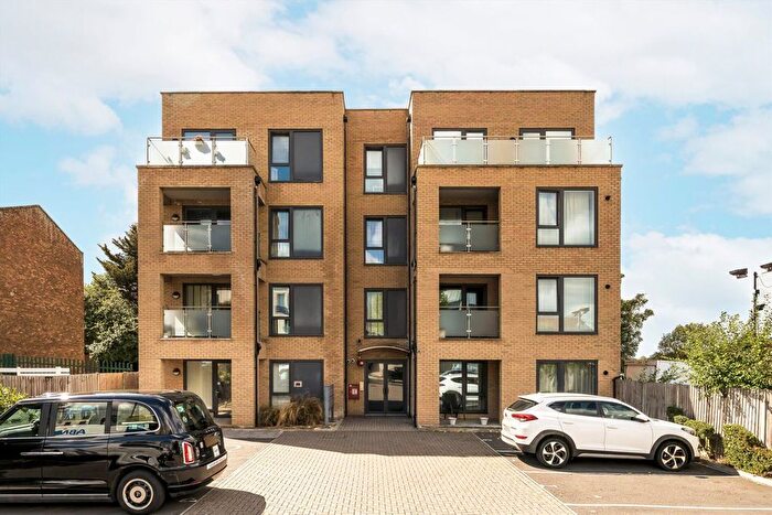 1 Bedroom Flat To Rent In Green Lane, Eltham, SE9