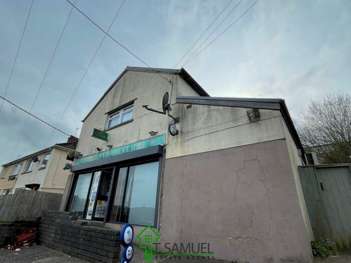 3 Bedroom Flat To Rent In Hawthorn Terrace, Mountain Ash, CF45