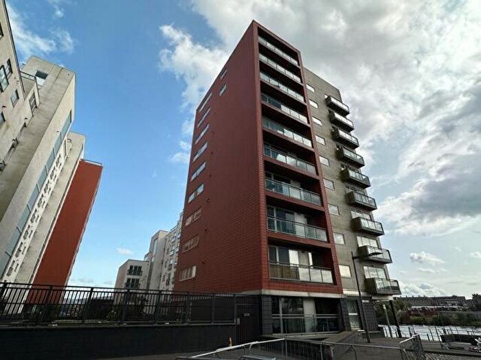 2 Bedroom Flat To Rent In Meadowside Quay Walk, Glasgow -, G11