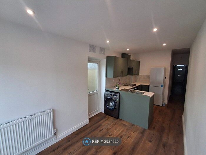 3 Bedroom Terraced House To Rent In Lower Derby Road, Portsmouth, PO2