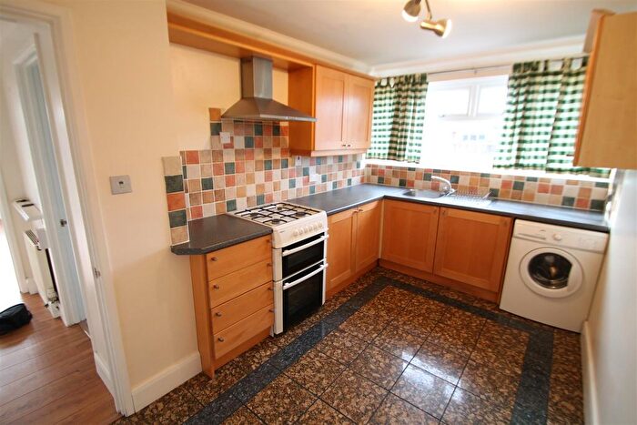 1 Bedroom Flat To Rent In Woolmer Green, Lee Chapel North, SS15