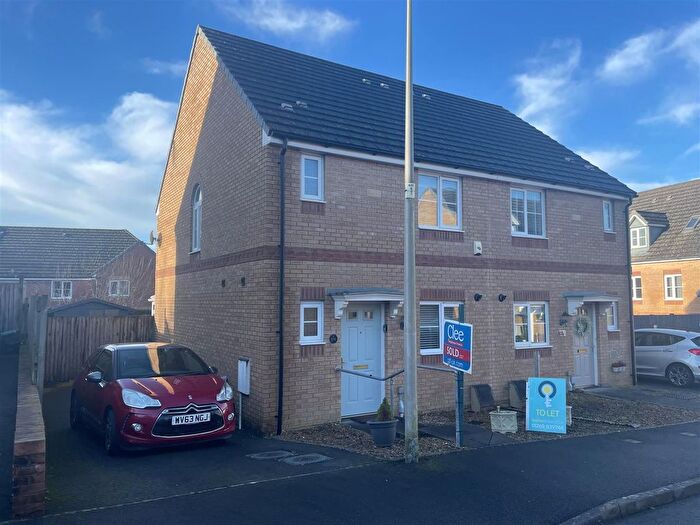 3 Bedroom Semi Detached House To Rent In Ffordd Y Glowyr, Betws, Ammanford, SA18