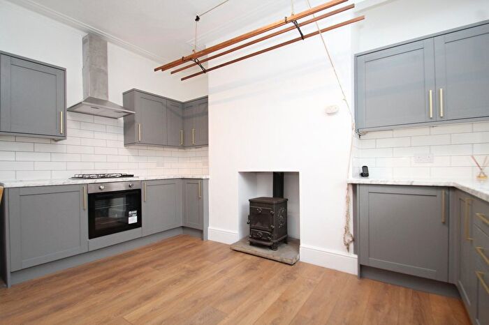 4 Bedroom Terraced House To Rent In Methley Place, Chapel Allerton, Leeds, West Yorkshire, LS7