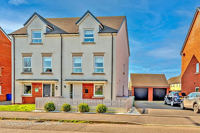 4 Bedroom Property For Sale In Lakeside Boulevard, Cannock, WS11